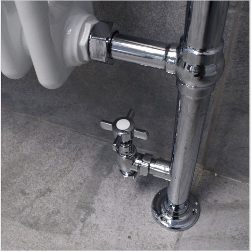 Reflections - Large Traditional Heated Towel Rail 963x673mm