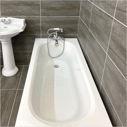 Reflections - Kent Ryther Complete Traditional Miranda Bath Suite