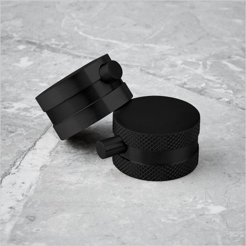 Scudo Bathrooms - Core Matt Black Thermostatic Round Rigid Shower Set